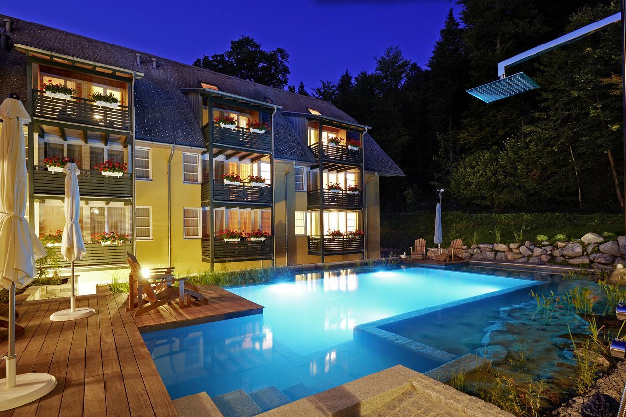 Ferien Residenz Bergfried Hotel Hinterzarten Bagian luar foto